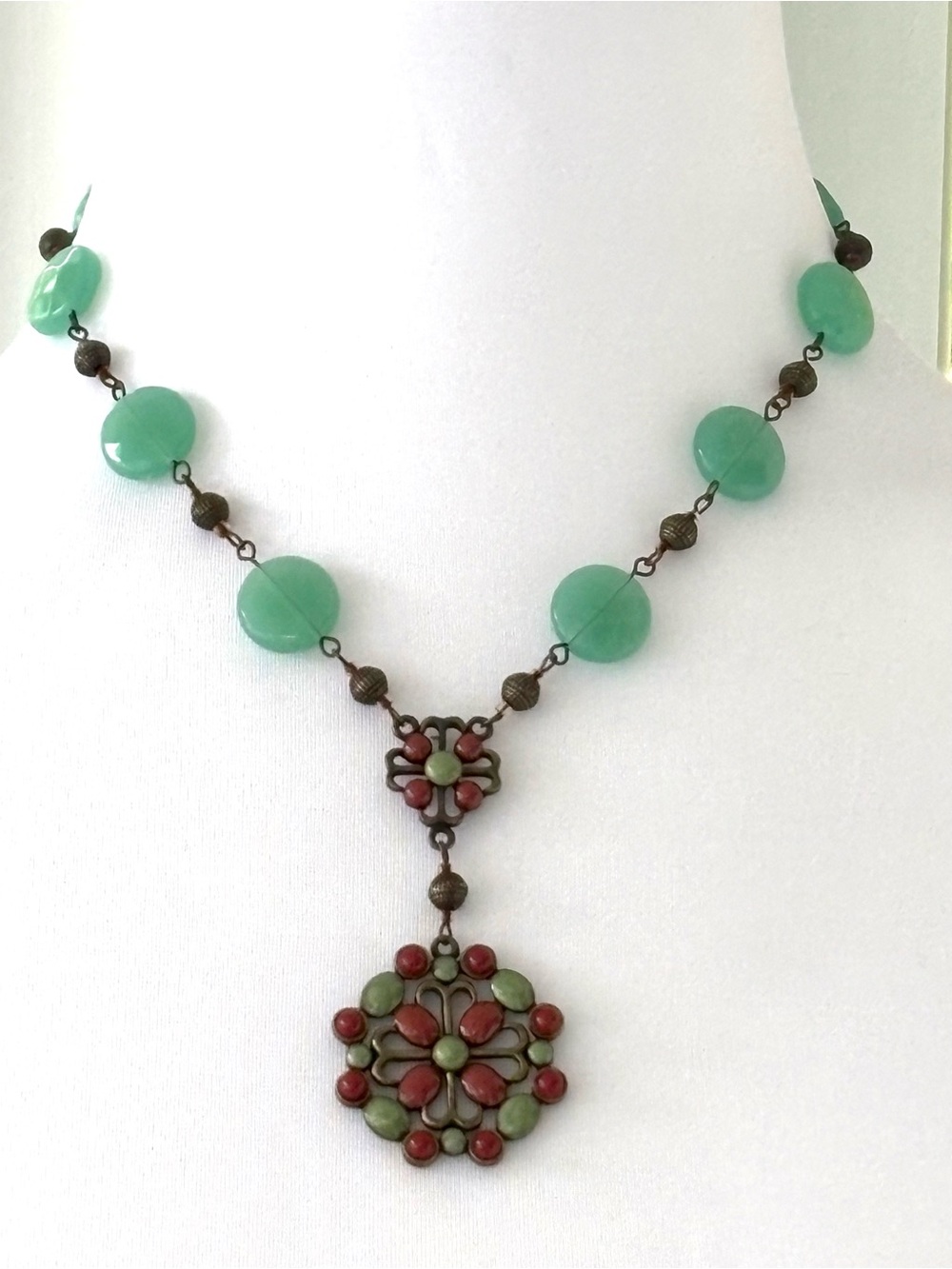 Avon Signed Necklace Y Style